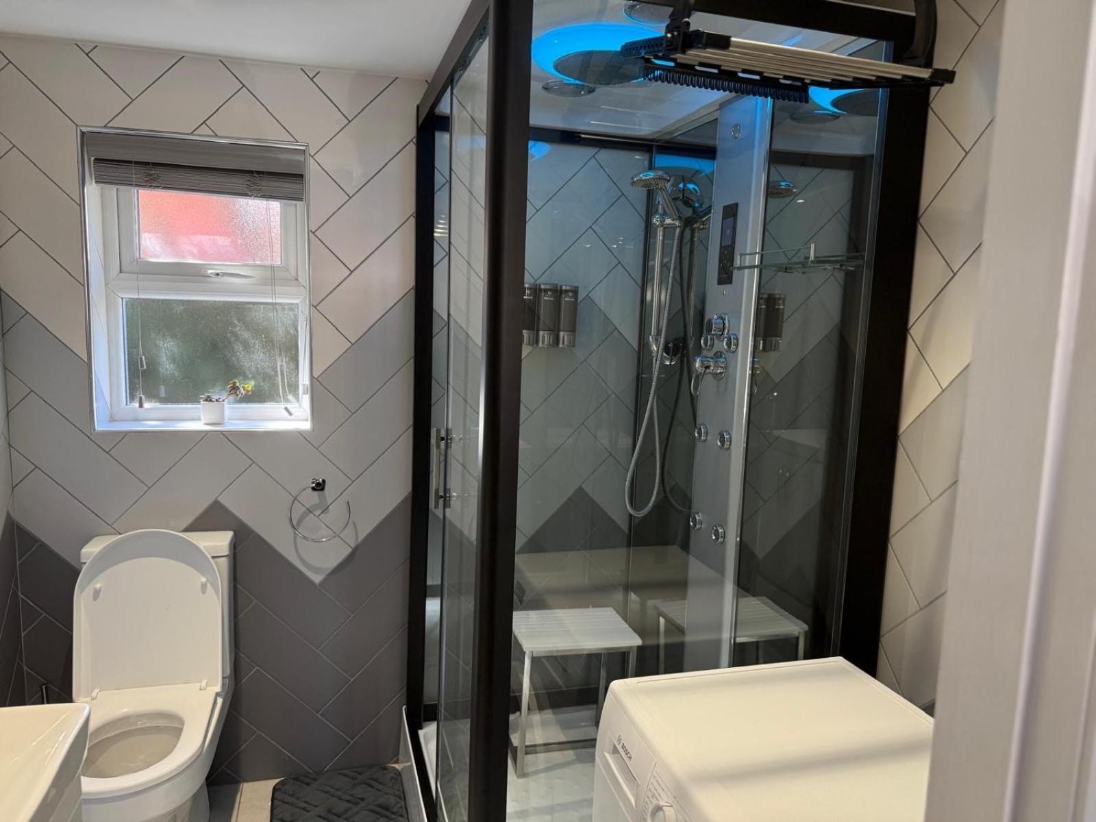 Man Studio - Stereoshower Freeparking 5Min-Metro Manchester Extérieur photo